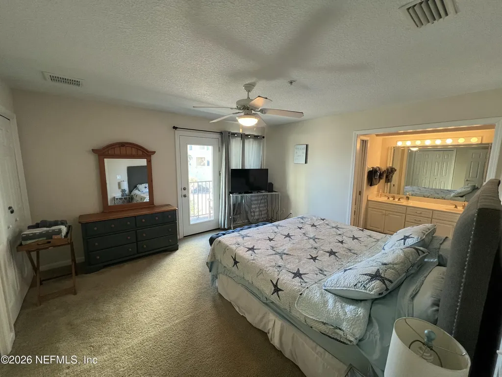 1018 S 1st Street Jacksonville Beach FL 32250