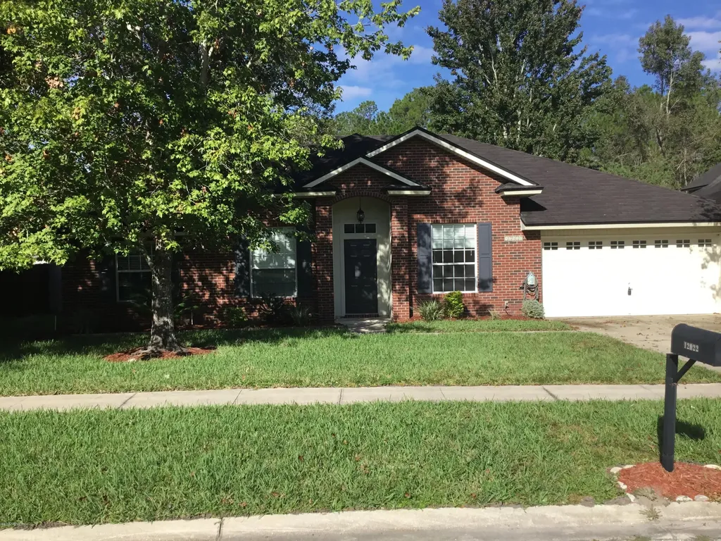 12022 London Lake Drive W Jacksonville FL 32258