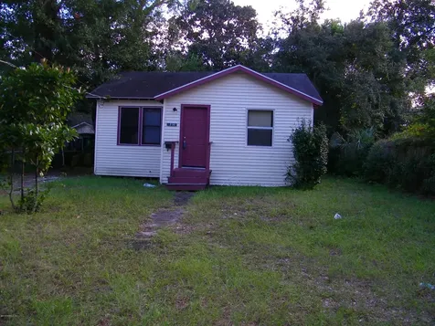 216 E 47th Street Jacksonville FL 32208