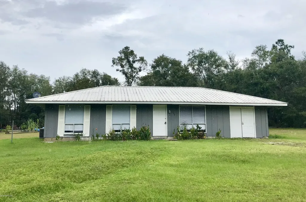 126 Cherokee Drive Interlachen FL 32148