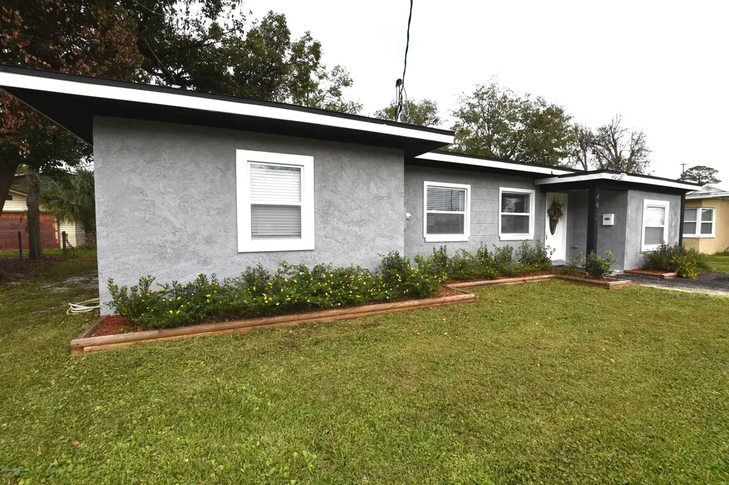 4625 Irvington Avenue Jacksonville FL 32210