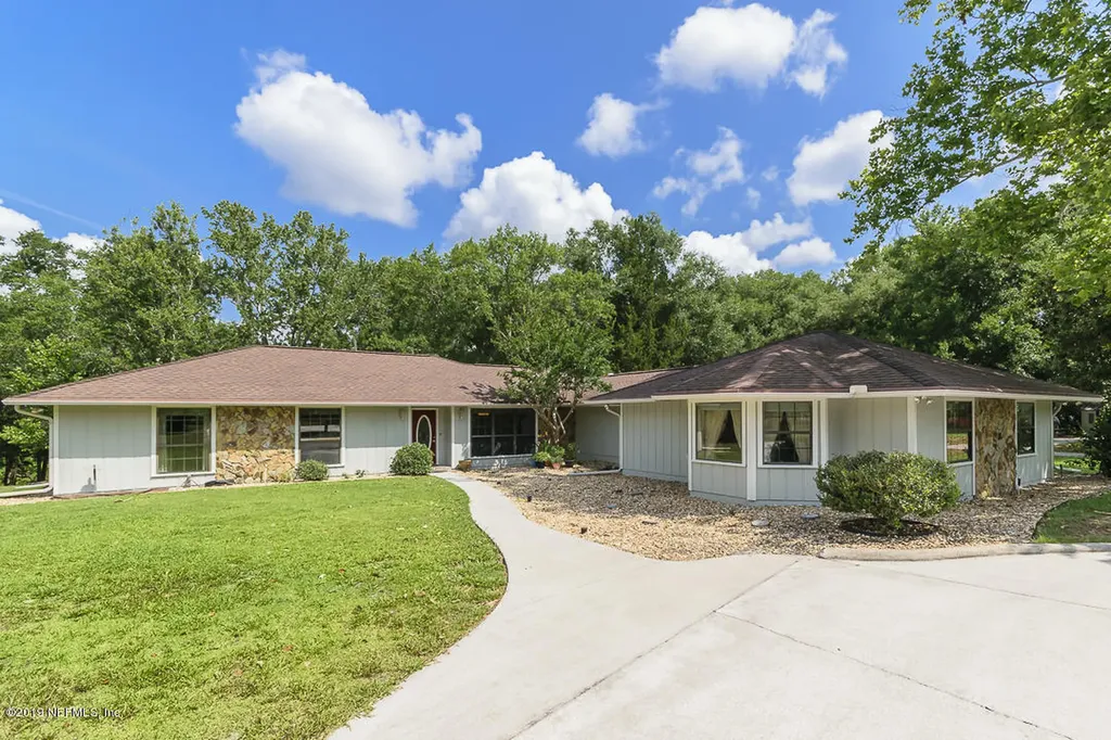 1283 Lake Asbury Drive Green Cove Springs FL 32043