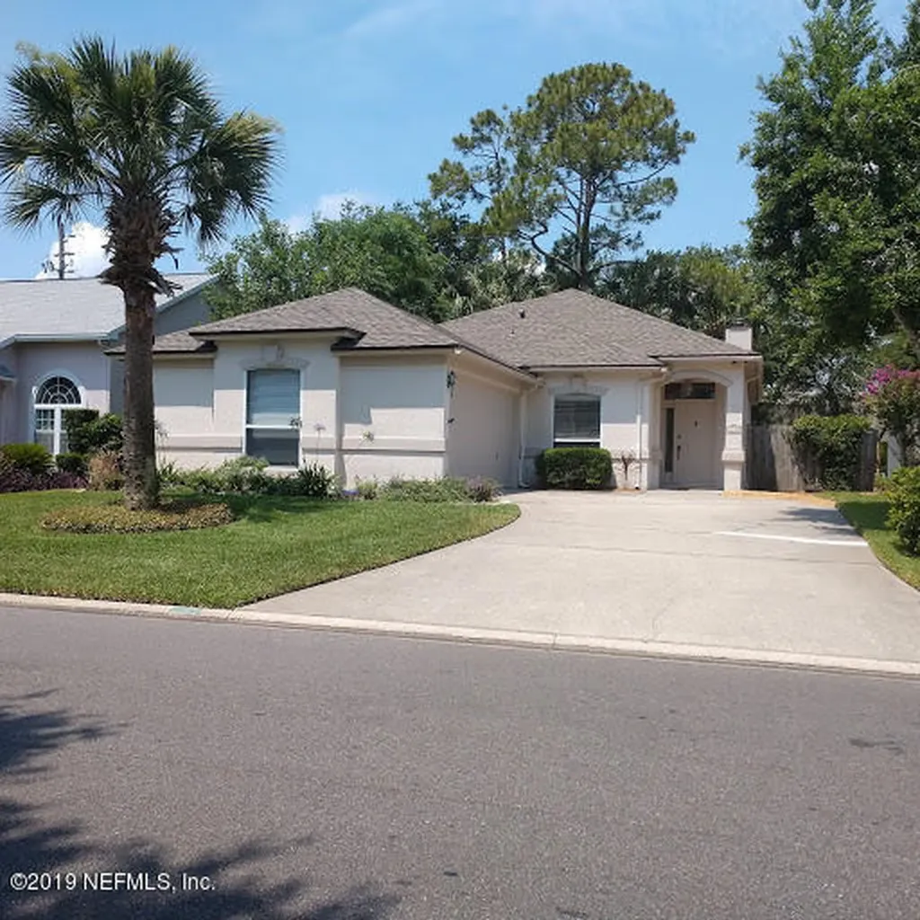 1162 Sandpiper Lane E Atlantic Beach FL 32233