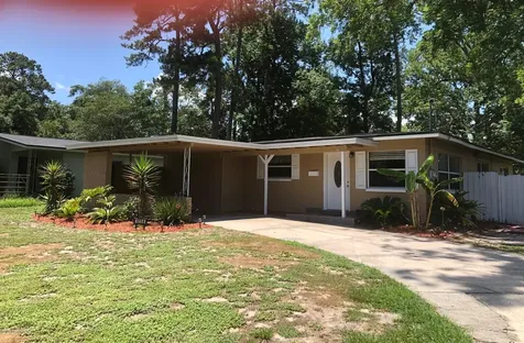 5134 Damascus Road S Jacksonville FL 32207