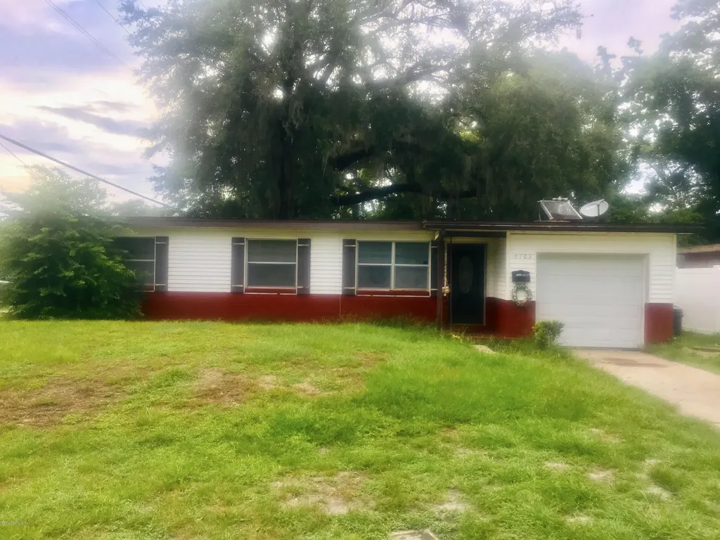 6703 Yvonne Lane Jacksonville FL 32216