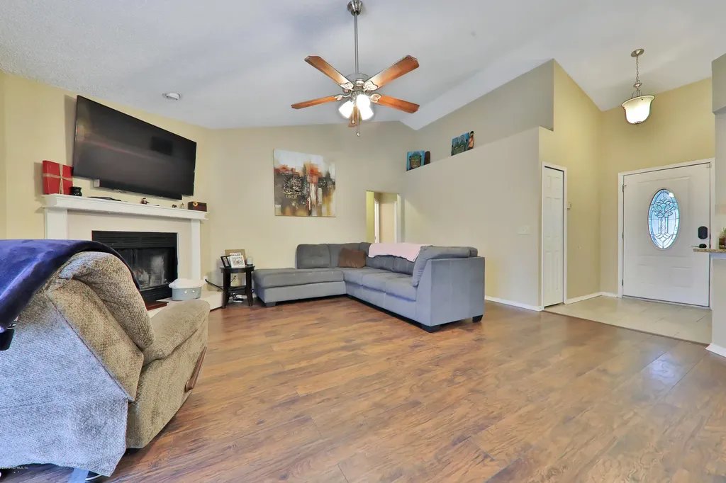 403 Cranes Landing Court Jacksonville FL 32216