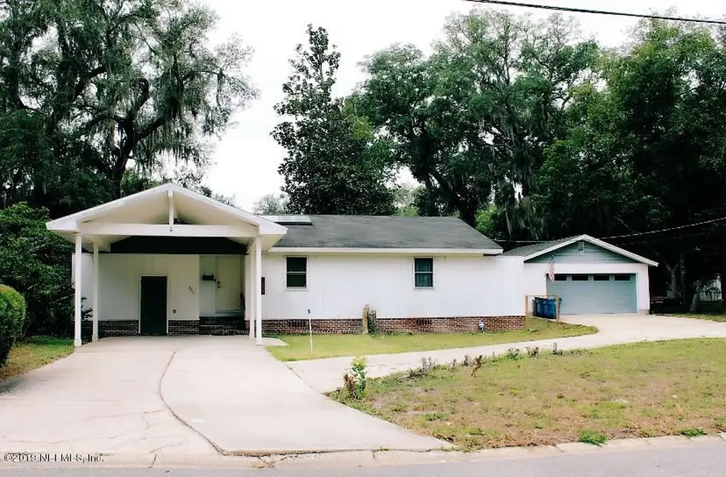 4624 Jocelyn Road W Jacksonville FL 32225