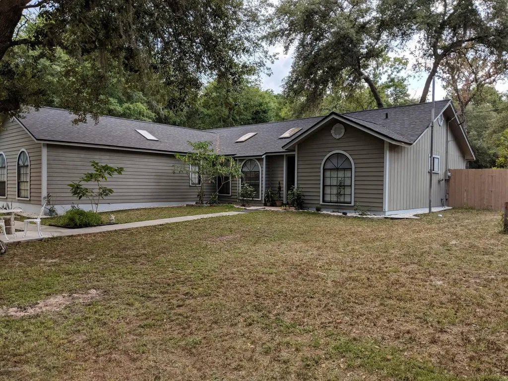 998 Lake Asbury Drive Green Cove Springs FL 32043