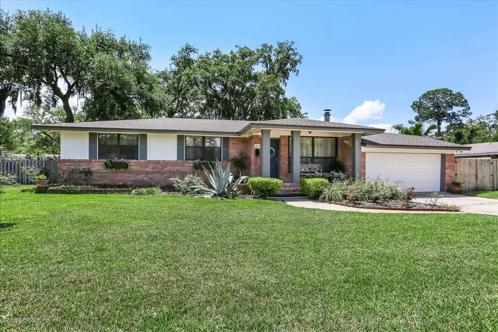 2816 Dupont Avenue Jacksonville FL 32217
