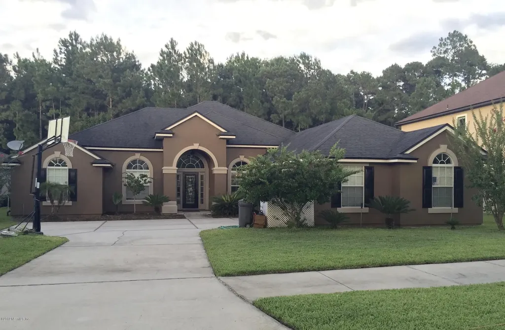 3805 Victoria Lakes Drive E Jacksonville FL 32226