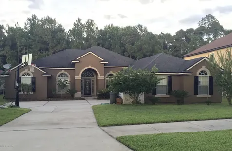 3805 Victoria Lakes Drive E Jacksonville FL 32226