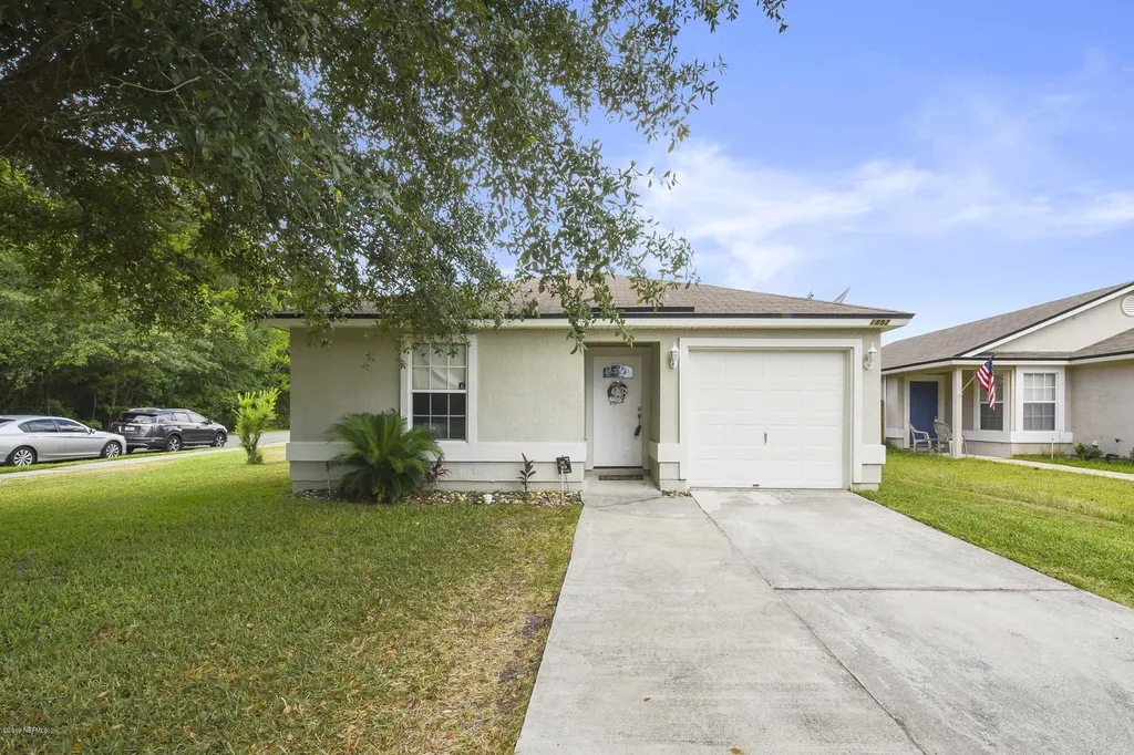 1892 Pineta Cove Drive Middleburg FL 32068