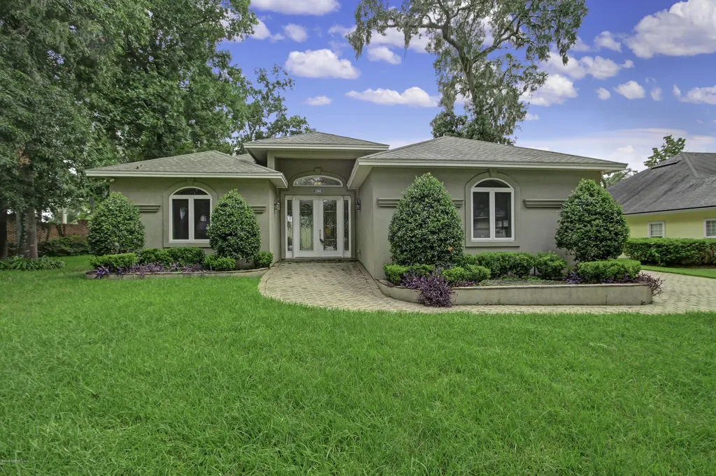 1366 Grosvenor Square Drive Jacksonville FL 32207