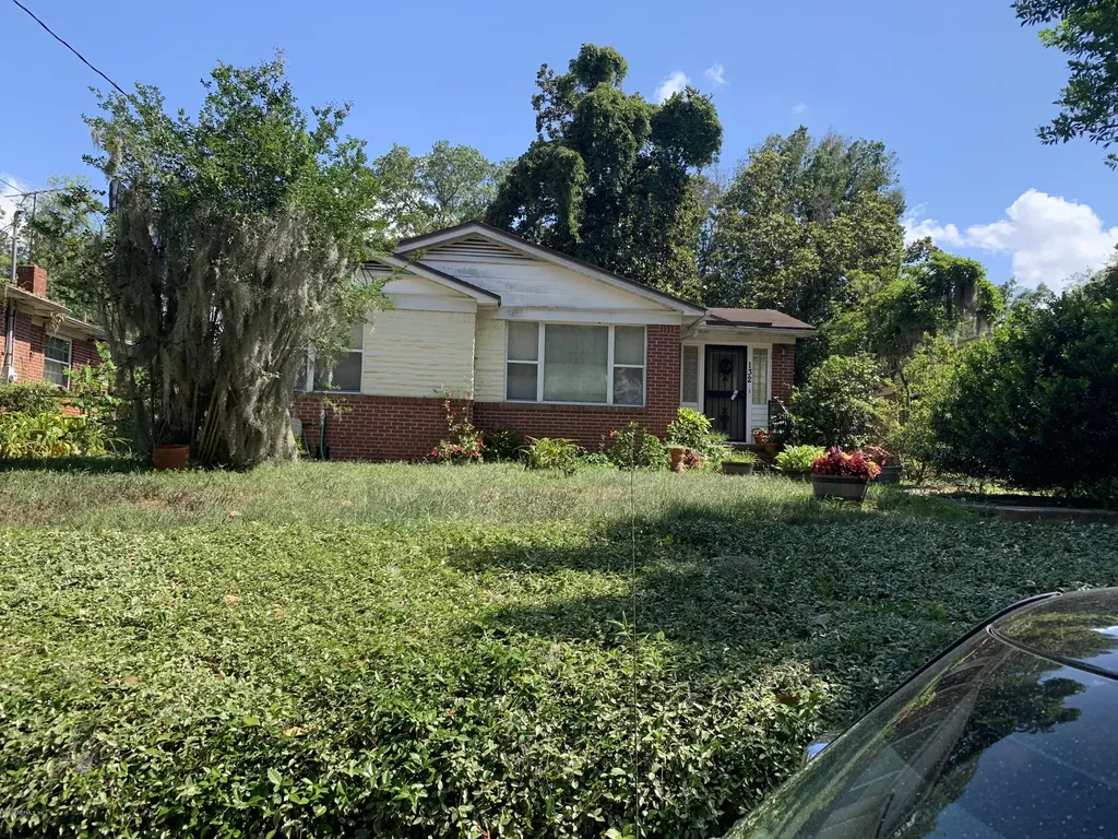 132 W 67th Street Jacksonville FL 32208