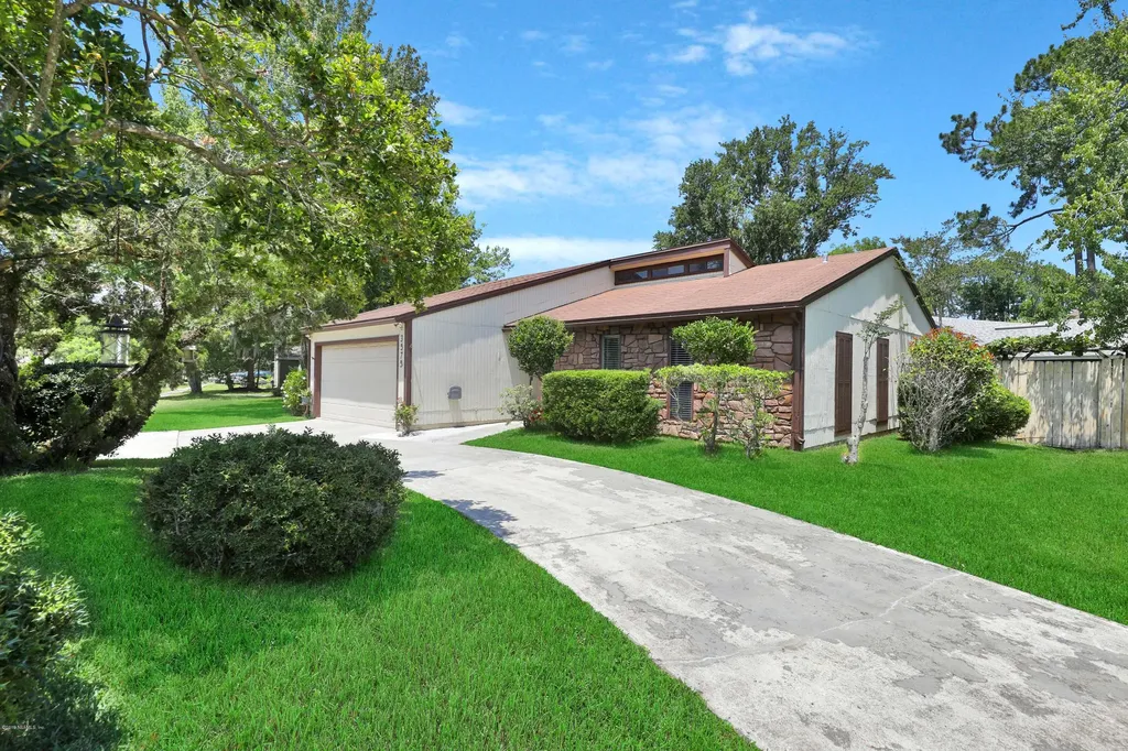 3575 Whalers Way Jacksonville FL 32257