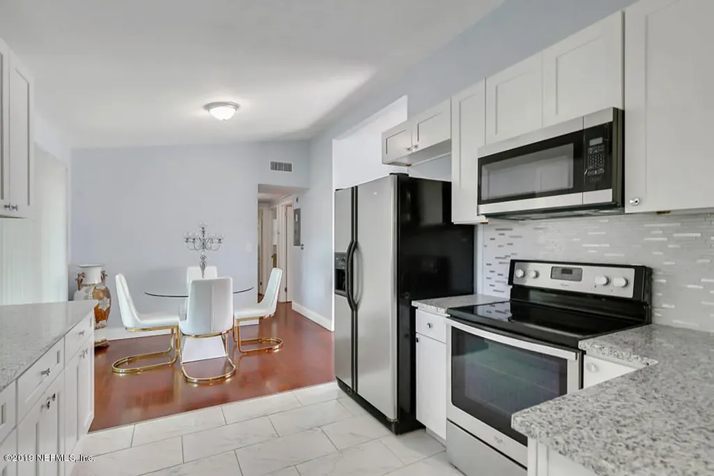 7832 Delaroche Court Jacksonville FL 32210