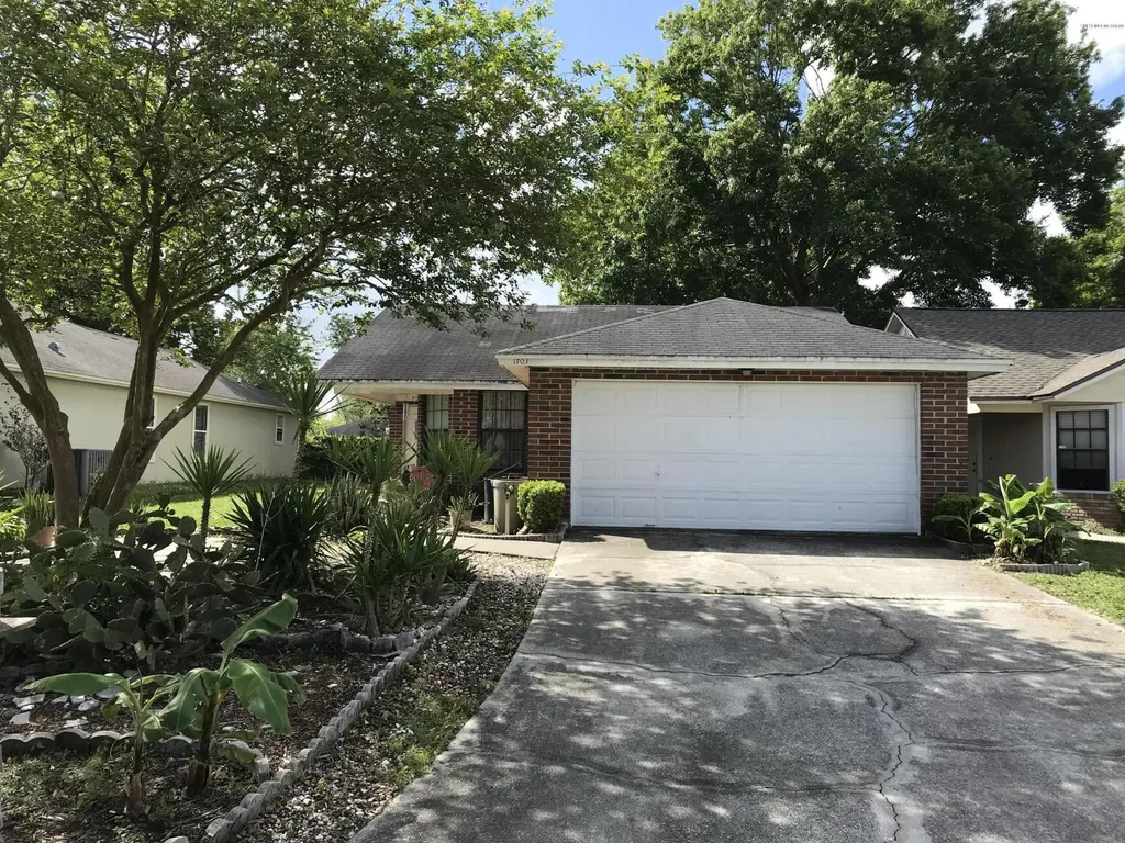 1703 Ashwood Circle Middleburg FL 32068