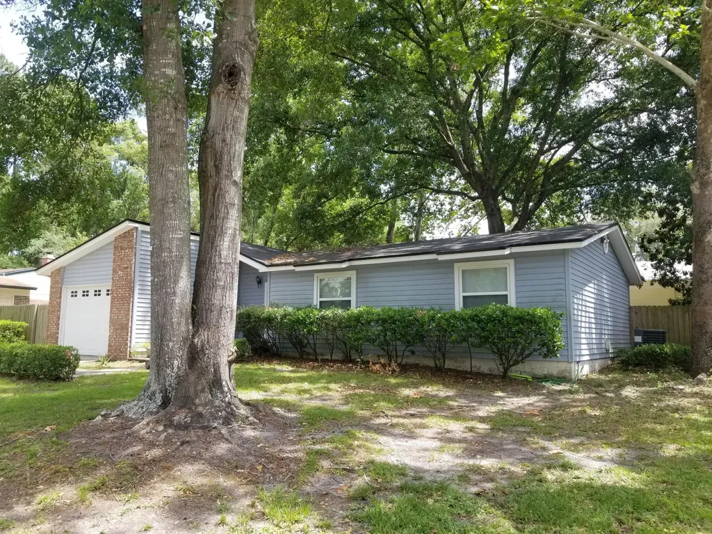 8262 Lucaya Court Jacksonville FL 32221