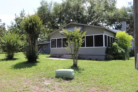 1107 Roberts Street S Green Cove Springs FL 32043