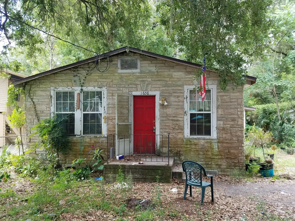 1658 Lakewood Road Jacksonville FL 32207