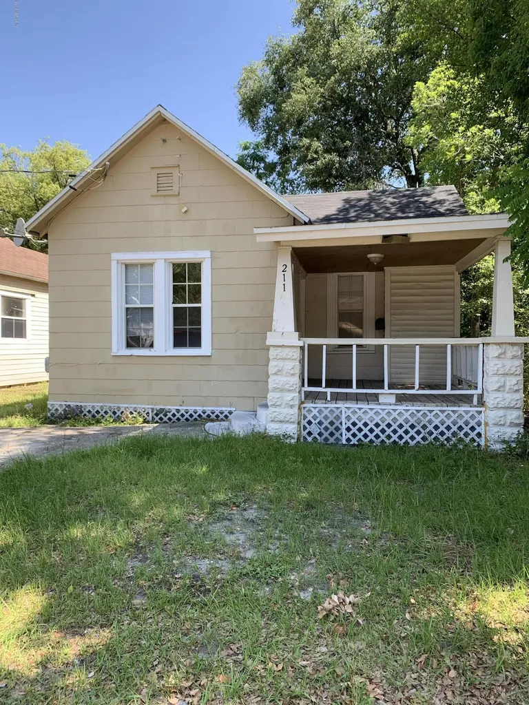 211 W 27th Street Jacksonville FL 32206