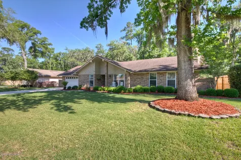 8241 Old Port Circle N Jacksonville FL 32216