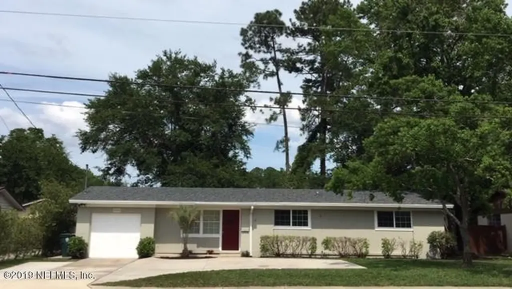 8505 Old Kings Road S Jacksonville FL 32217