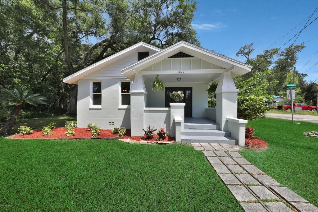 4000 Silver Lake Drive Palatka FL 32177