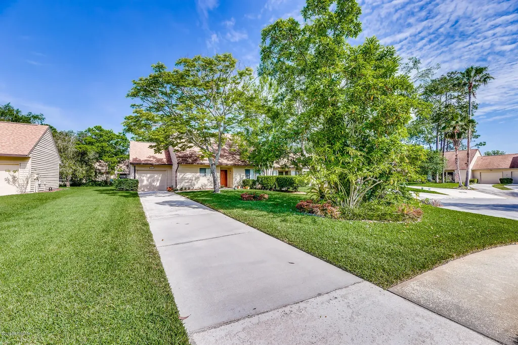 4143 Rollingwood Court Jacksonville FL 32257
