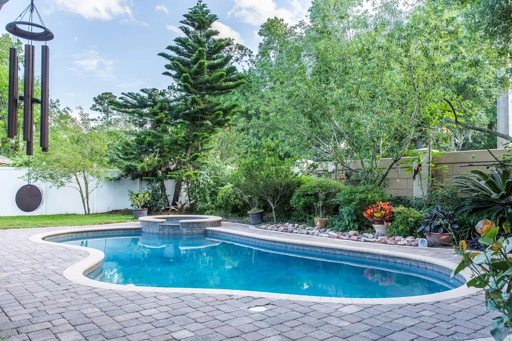 2160 Softwind Trail W Jacksonville FL 32224