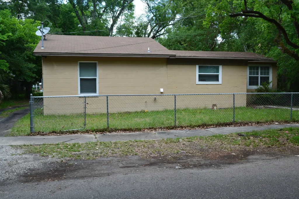 1651 W 22nd Street Jacksonville FL 32209