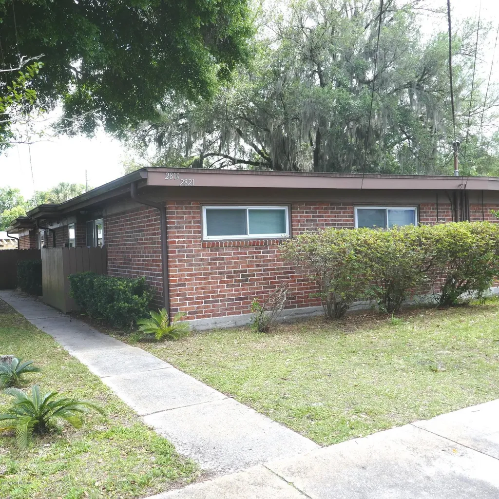 2821 Searchwood Drive Jacksonville FL 32277