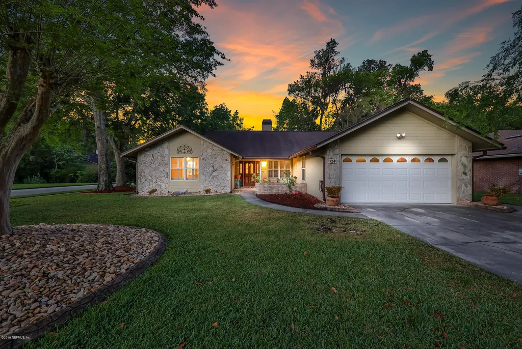 7240 Secret Woods Drive Jacksonville FL 32216