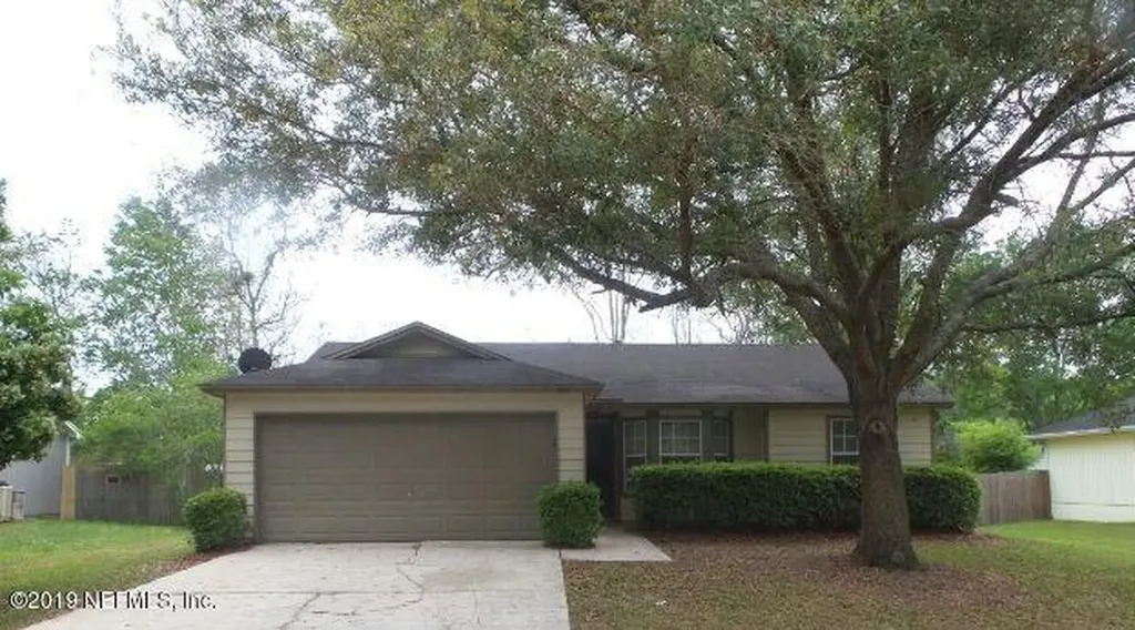 1606 Twin Oak Drive E Middleburg FL 32068