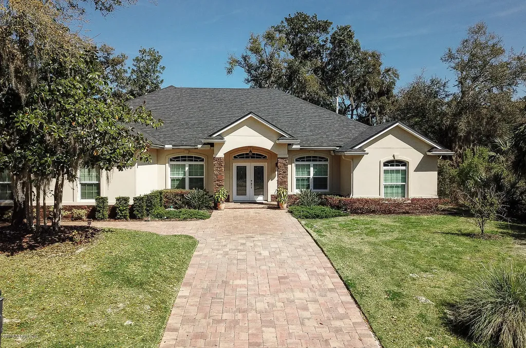 100 Spanish Oaks Lane St. Augustine FL 32080