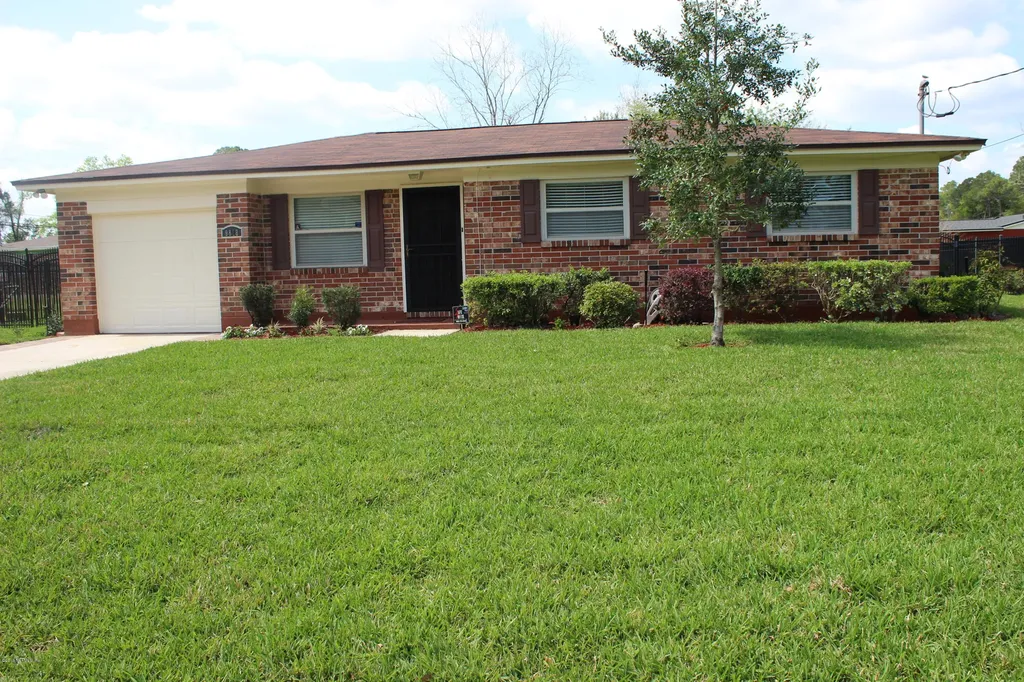9818 Priory Avenue Jacksonville FL 32208