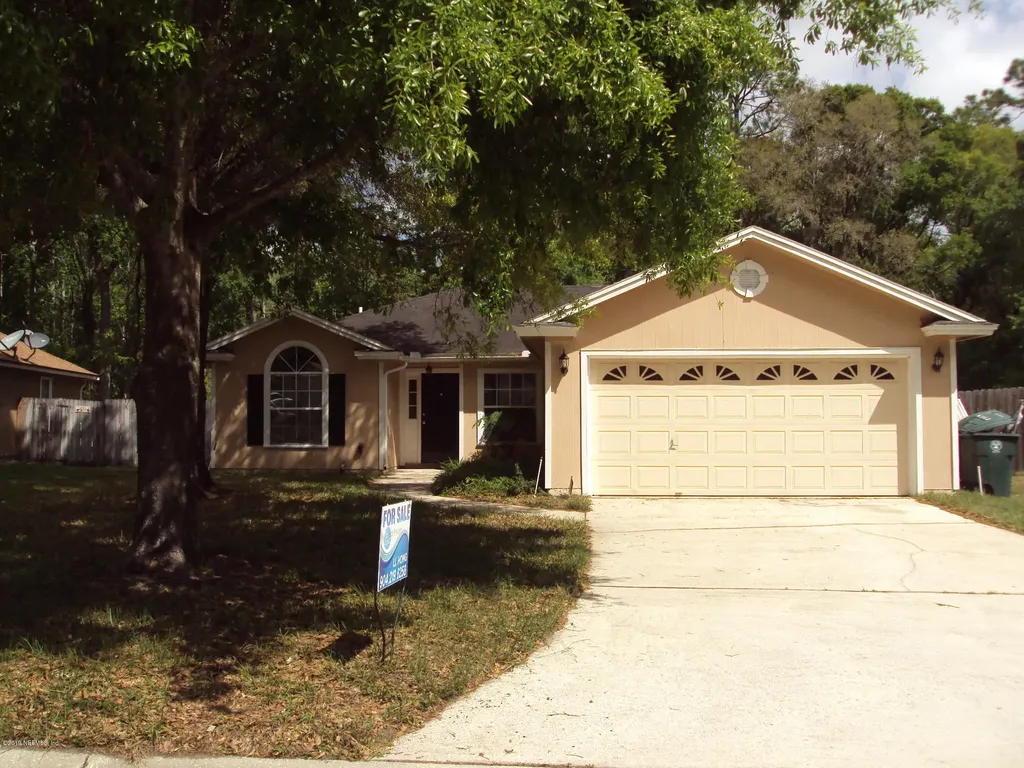 7607 Fawn Lake Drive N Jacksonville FL 32256