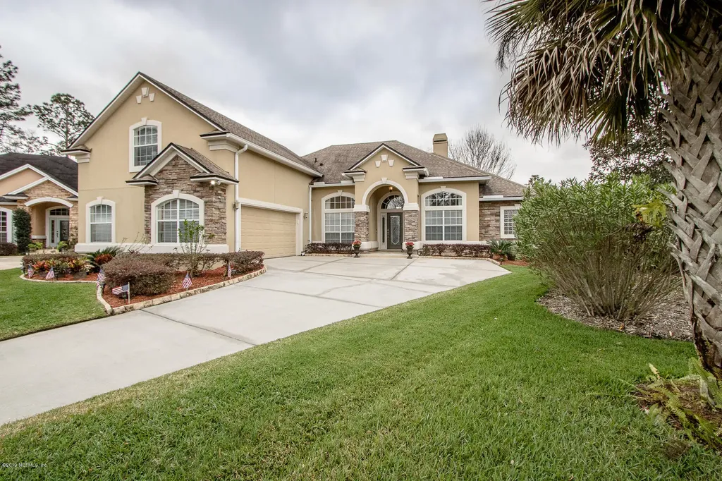 3374 Hawktree Court Green Cove Springs FL 32043