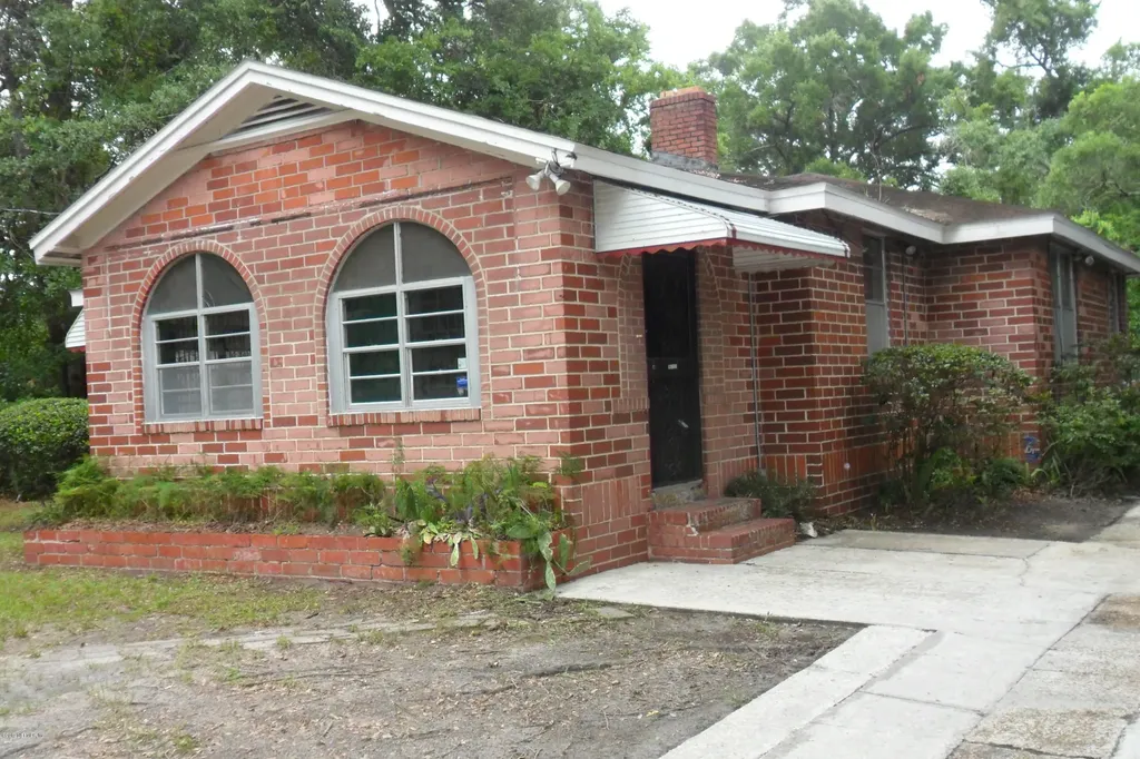 1592 W 45th Street Jacksonville FL 32208