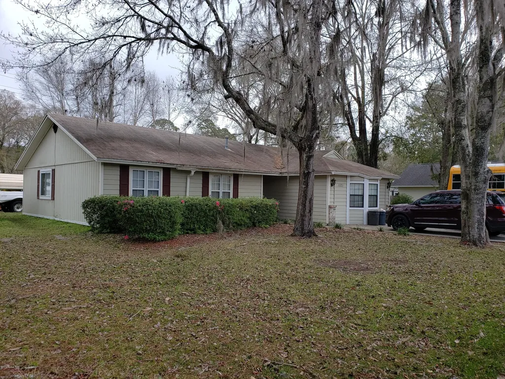 1021 E Call Street Starke FL 32091