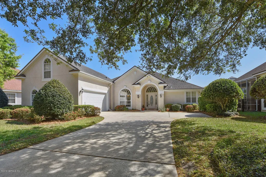 12738 Michaels Landing Circle N Jacksonville FL 32224