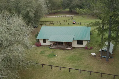 1006 Coral Farms Road Florahome FL 32140