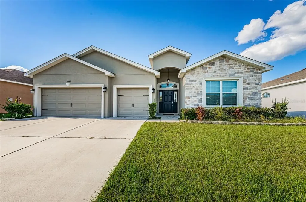 6715 Castle Green Place Zephyrhills FL 33541
