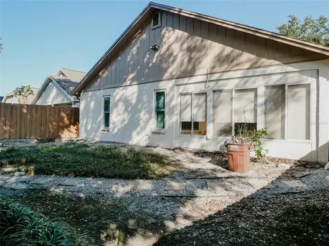 6806 Mirror Lake Avenue Tampa FL 33634