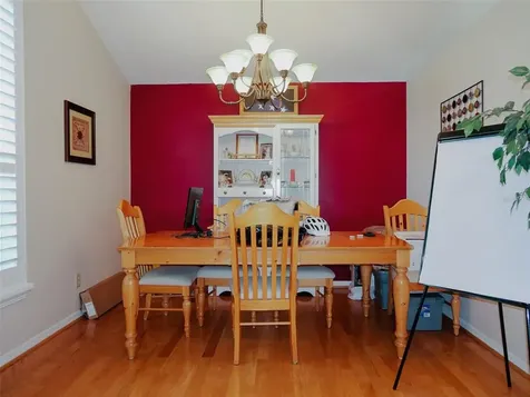 6806 Mirror Lake Avenue Tampa FL 33634