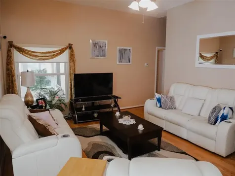 6806 Mirror Lake Avenue Tampa FL 33634