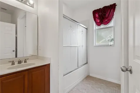 3810 Splashview Court Kissimmee FL 34746