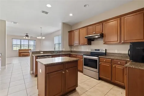 3810 Splashview Court Kissimmee FL 34746