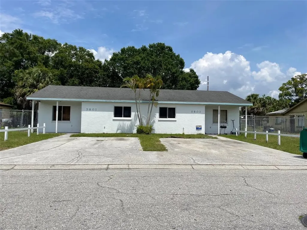 5801 8th Street Court E Bradenton FL 34203