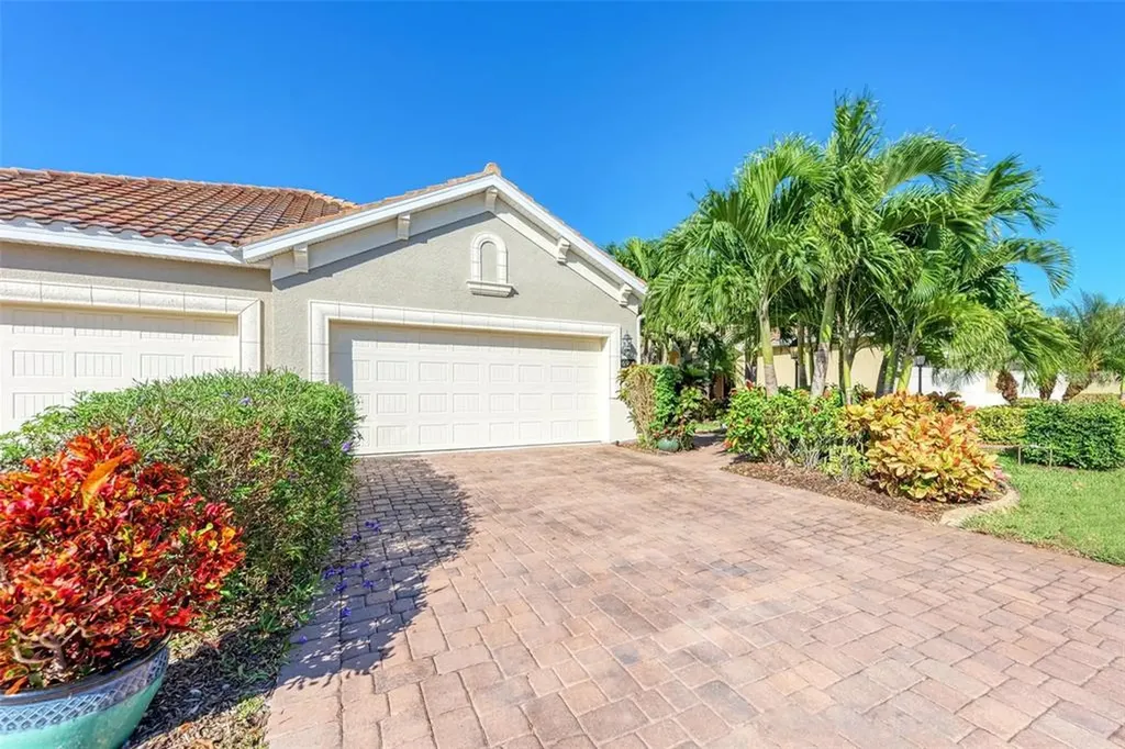6914 Vista Bella Drive Bradenton FL 34209